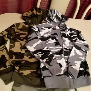 2 CAMO THERMAL HOODIES